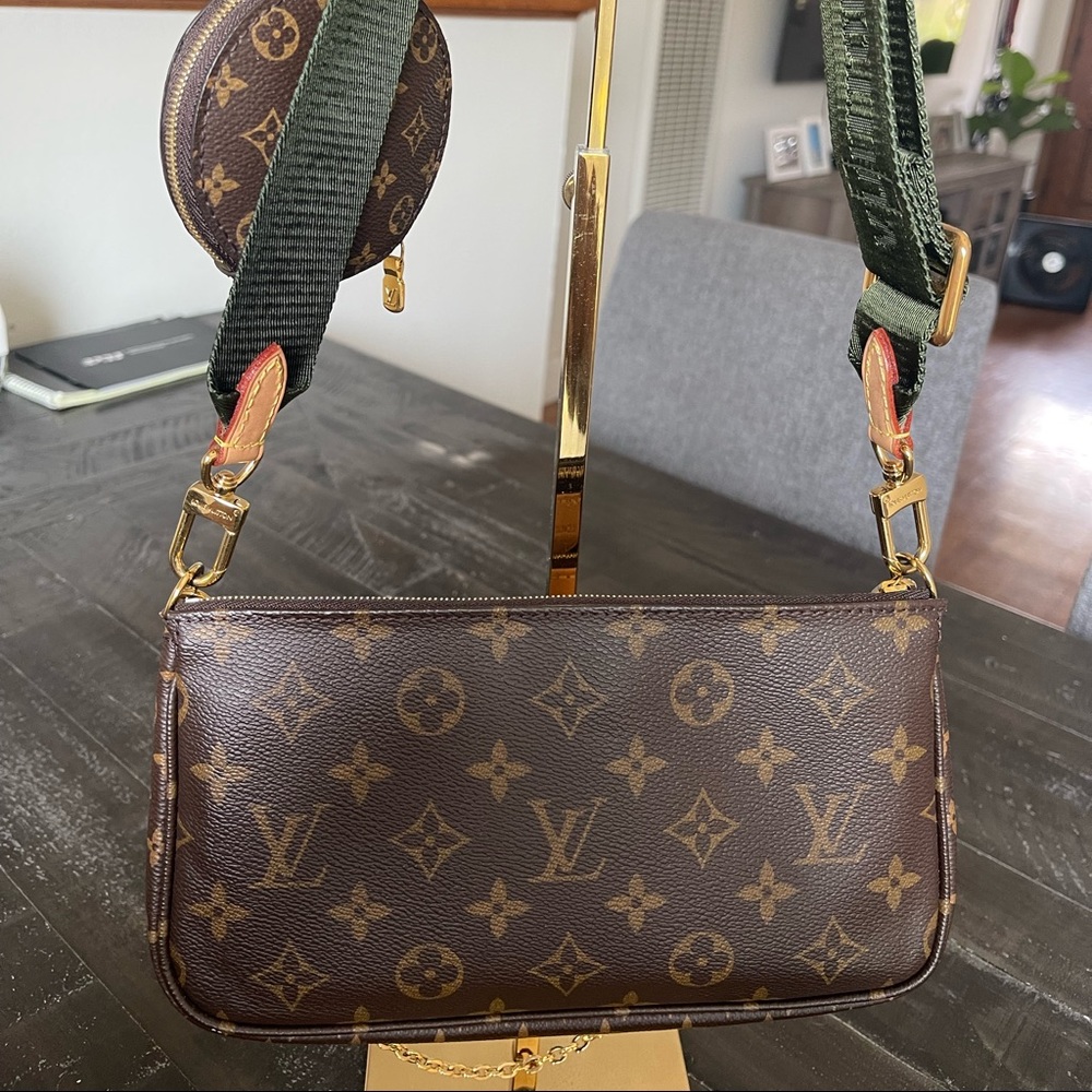 LOUIS VUITTON Multi Pochette Accessories Bag - Picture 7 of 16